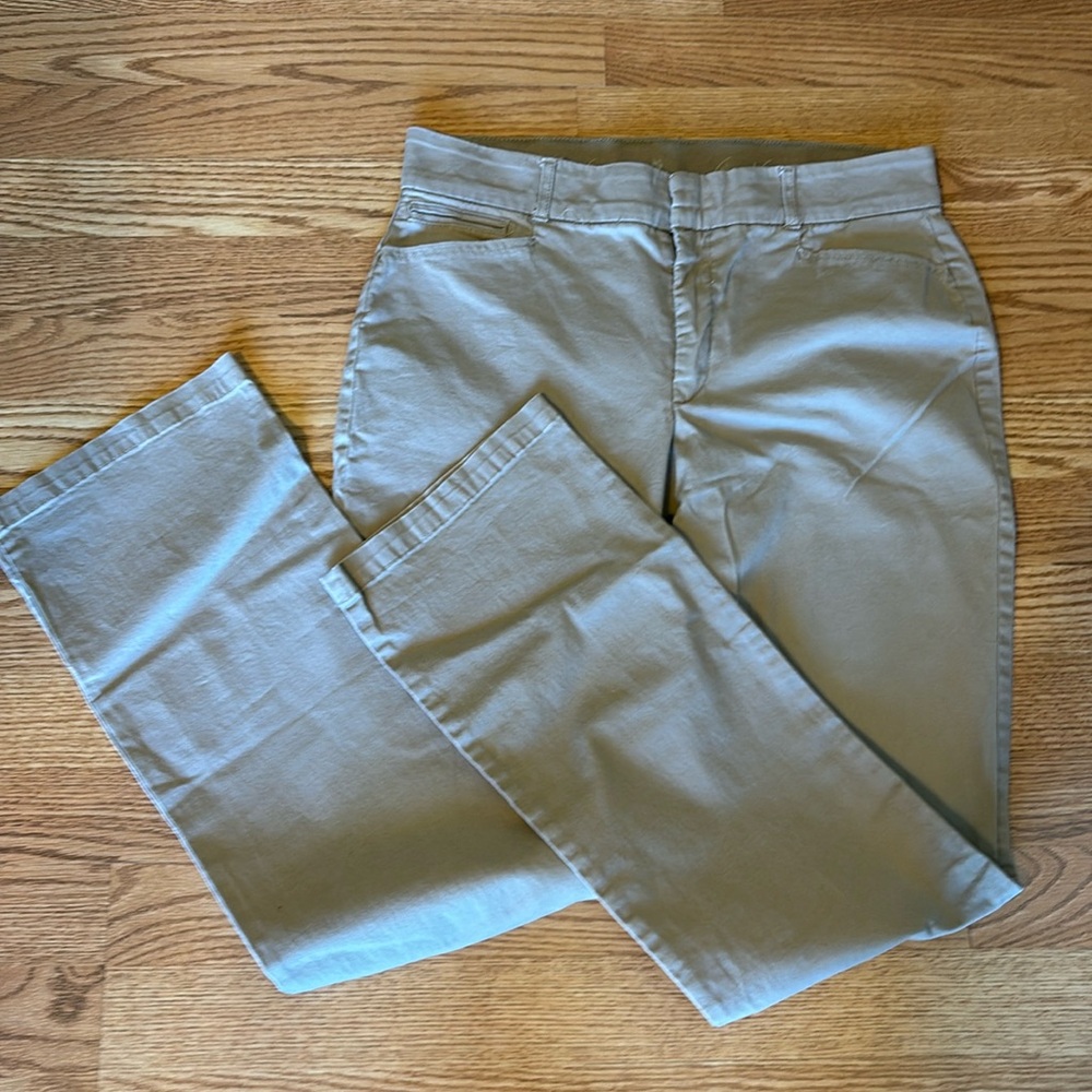 Women’s Gloria Vanderbilt pants